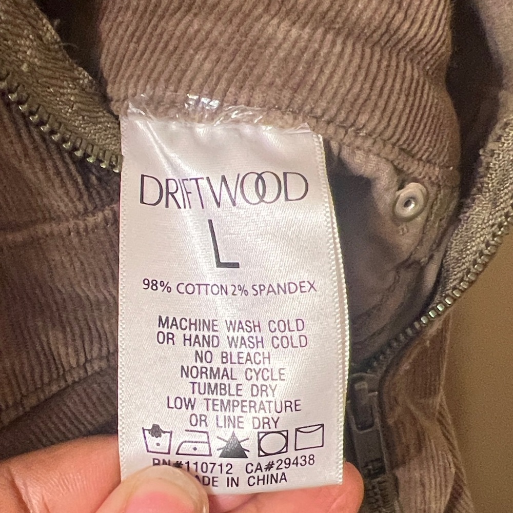 Driftwood Embroidered Cord
Coverall size L - Picture 11 of 11